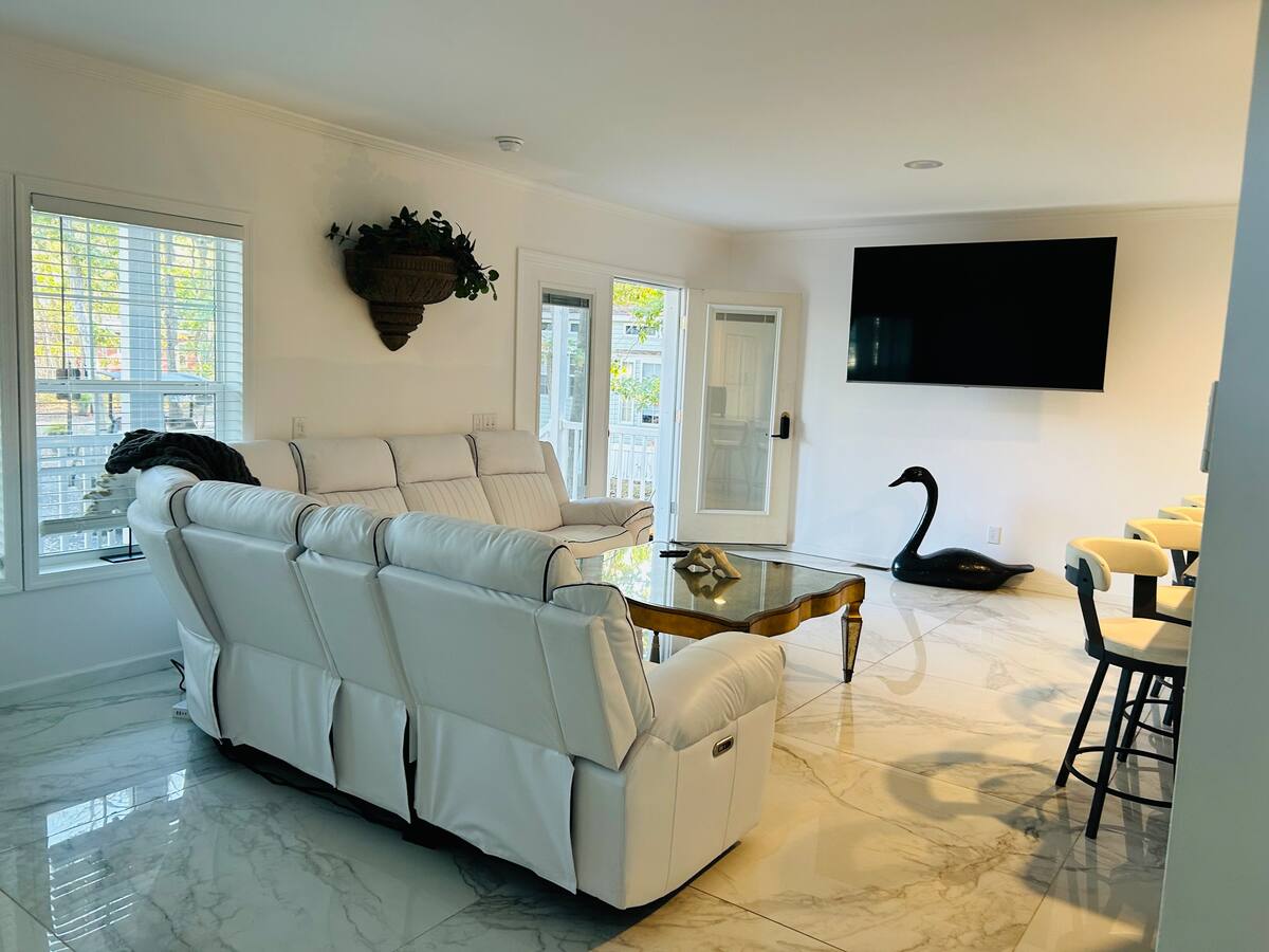Athena House photo 3
