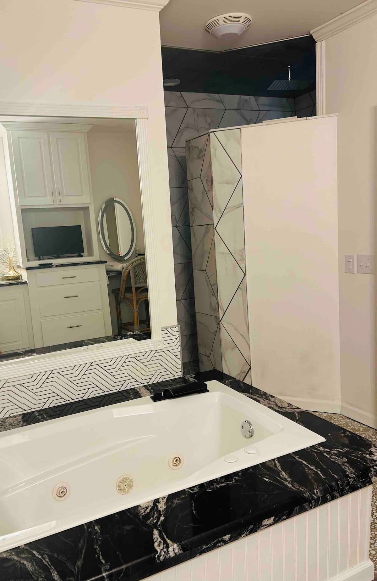 Athena House photo 19
