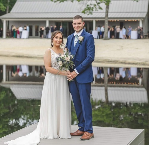 Wedding celebration at Swan Lake Resort in Galloway, New Jersey