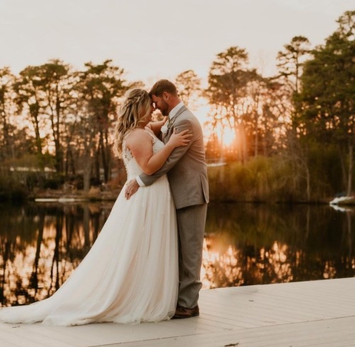 Lake front wedding venue in New Jersey